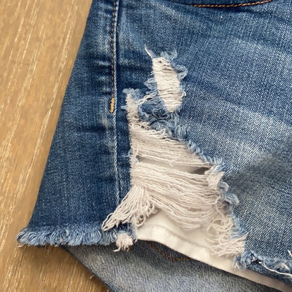 American Eagle Hi Rise Shortie - Picture 3 of 6